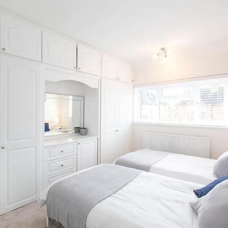ギルフォード 3 Bed House/Garden/Wi-Fi/Parking/Central Locationヴィラ エクステリア 写真